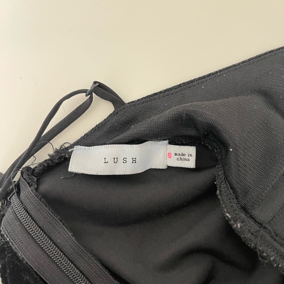 Velvet black romper - Picture 3 of 3